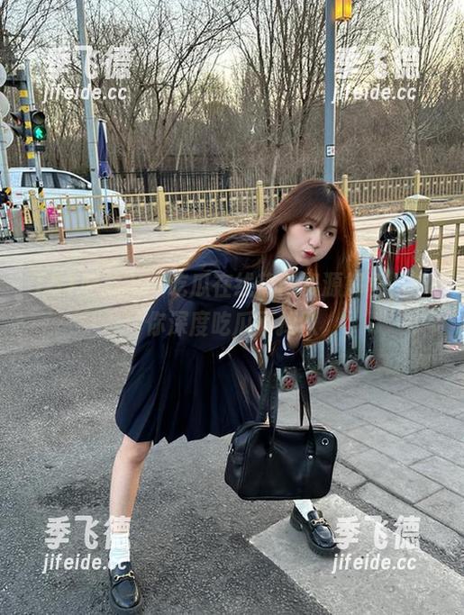 51吃瓜在线热门资源解析，带你深度吃瓜不掉队