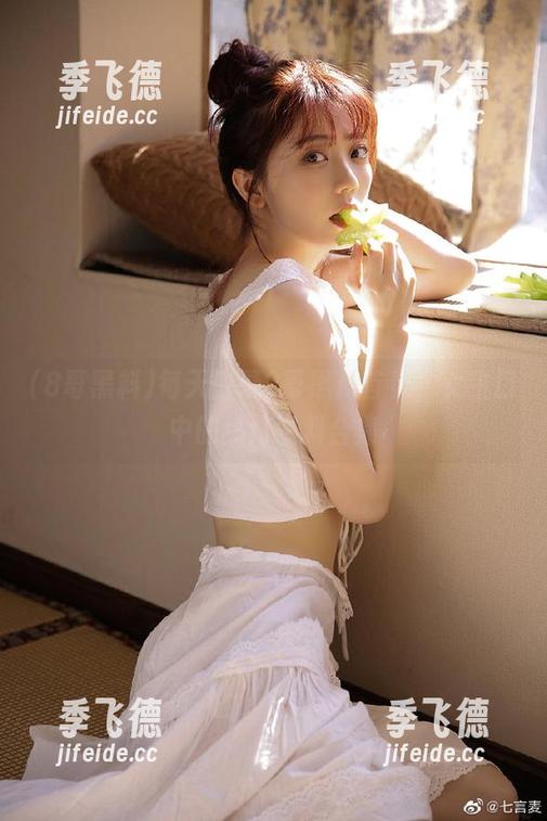 每天登录8哥黑料首页，女生口中的热门黑料合集