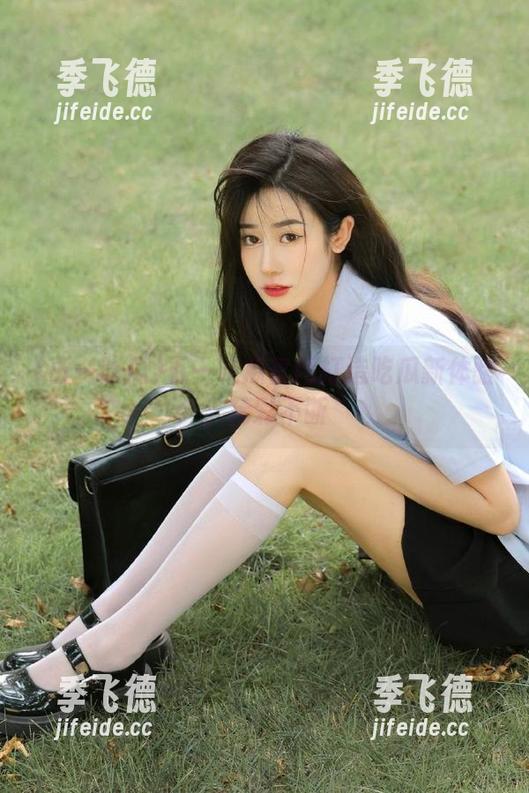 五一吃瓜官网打造吃瓜新体验，精彩不断