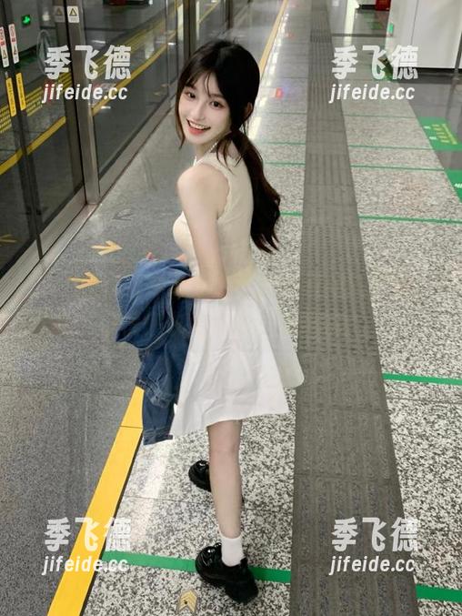 冲哥精选女装时尚潮流更新，快来收藏你的专属风格