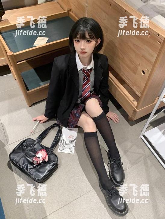 保持关注吃瓜列表网页传送门，每日更新新瓜