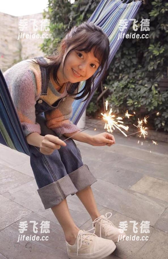 女生专属吃瓜头条网页，让八卦资讯一网打尽