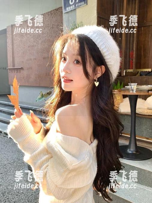 我和姐妹们登录我要吃瓜网，一起分享热门吃瓜大事件