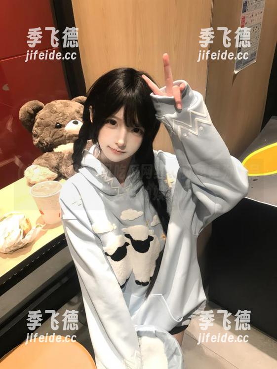 每日吃瓜网红首页免费为你呈现最火爆的娱乐瓜