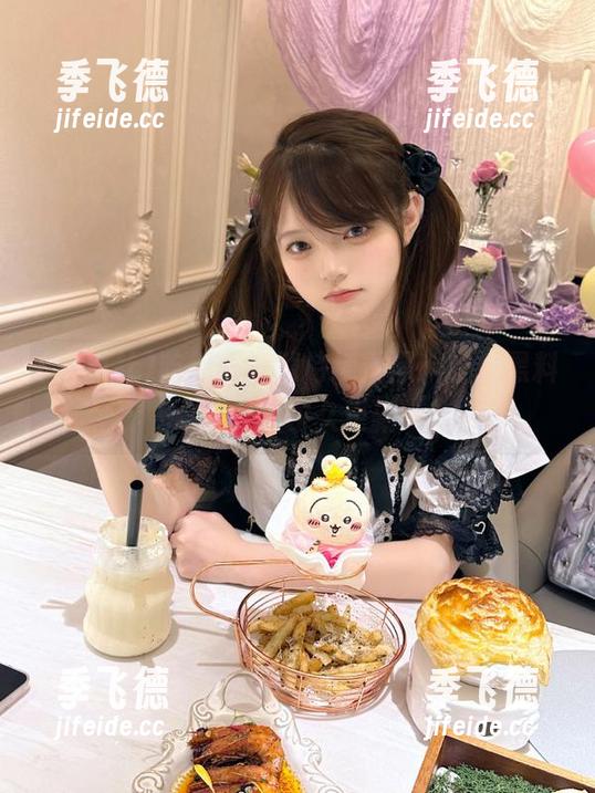 吃瓜爆料就持续看黑料社，黑料社内容永久更新